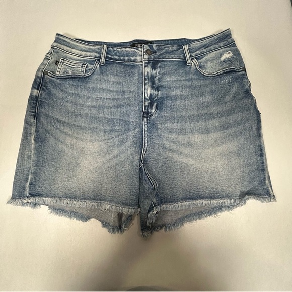 Judy Blue Jean Shorts Blue Distressed Cut-Offs - Picture 1 of 12